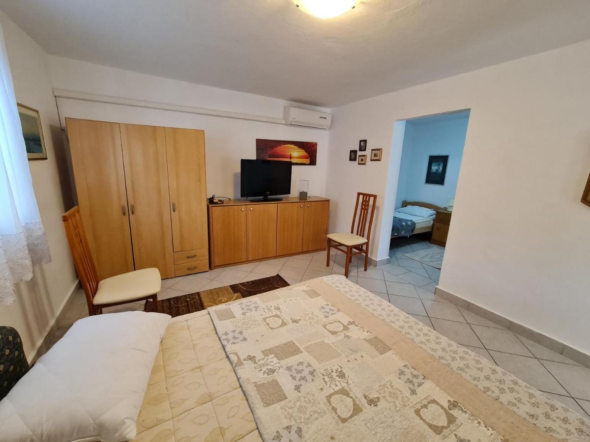 Apartma Pina Apartment Izola Ngoại thất bức ảnh