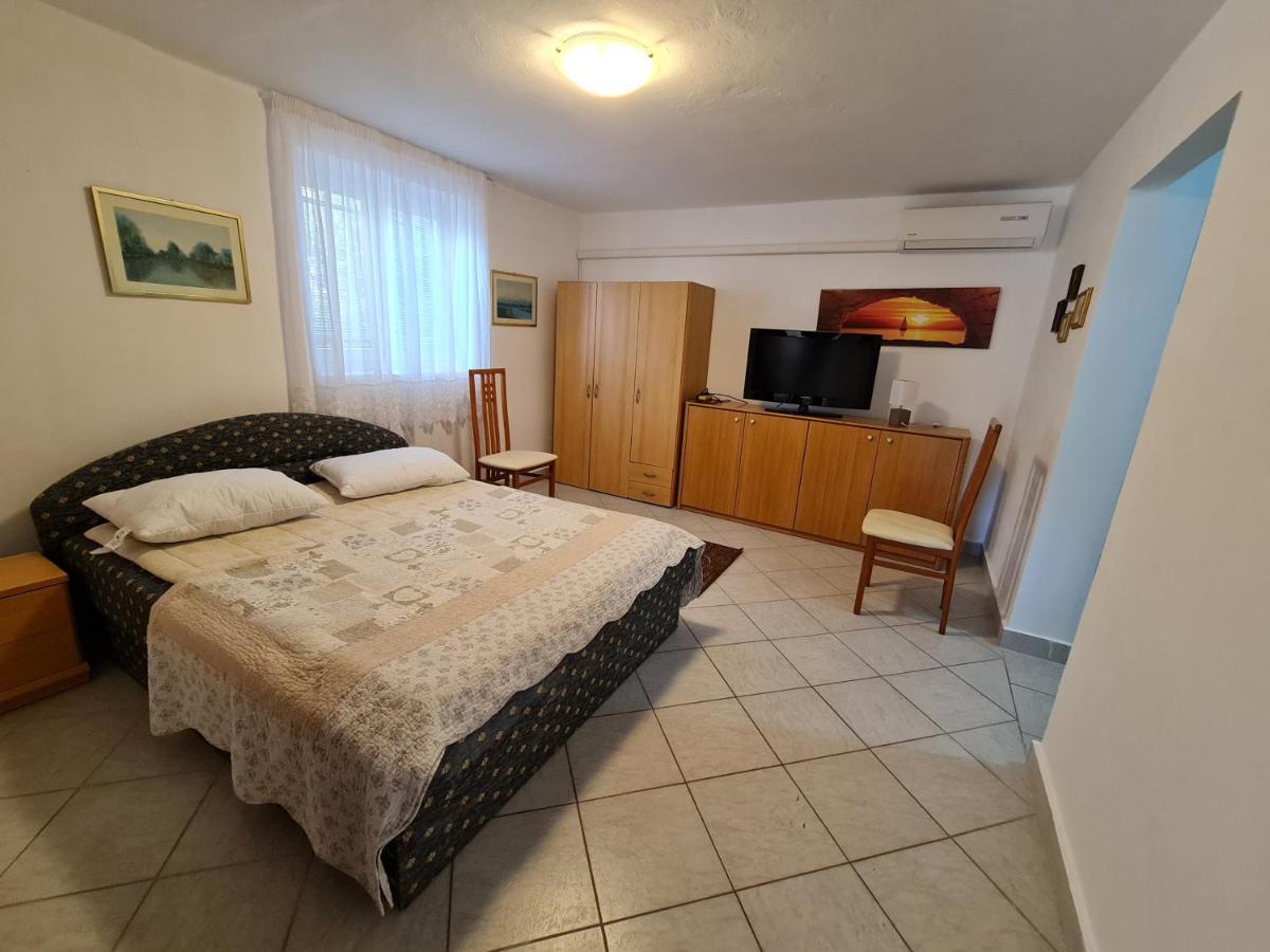 Apartma Pina Apartment Izola Ngoại thất bức ảnh