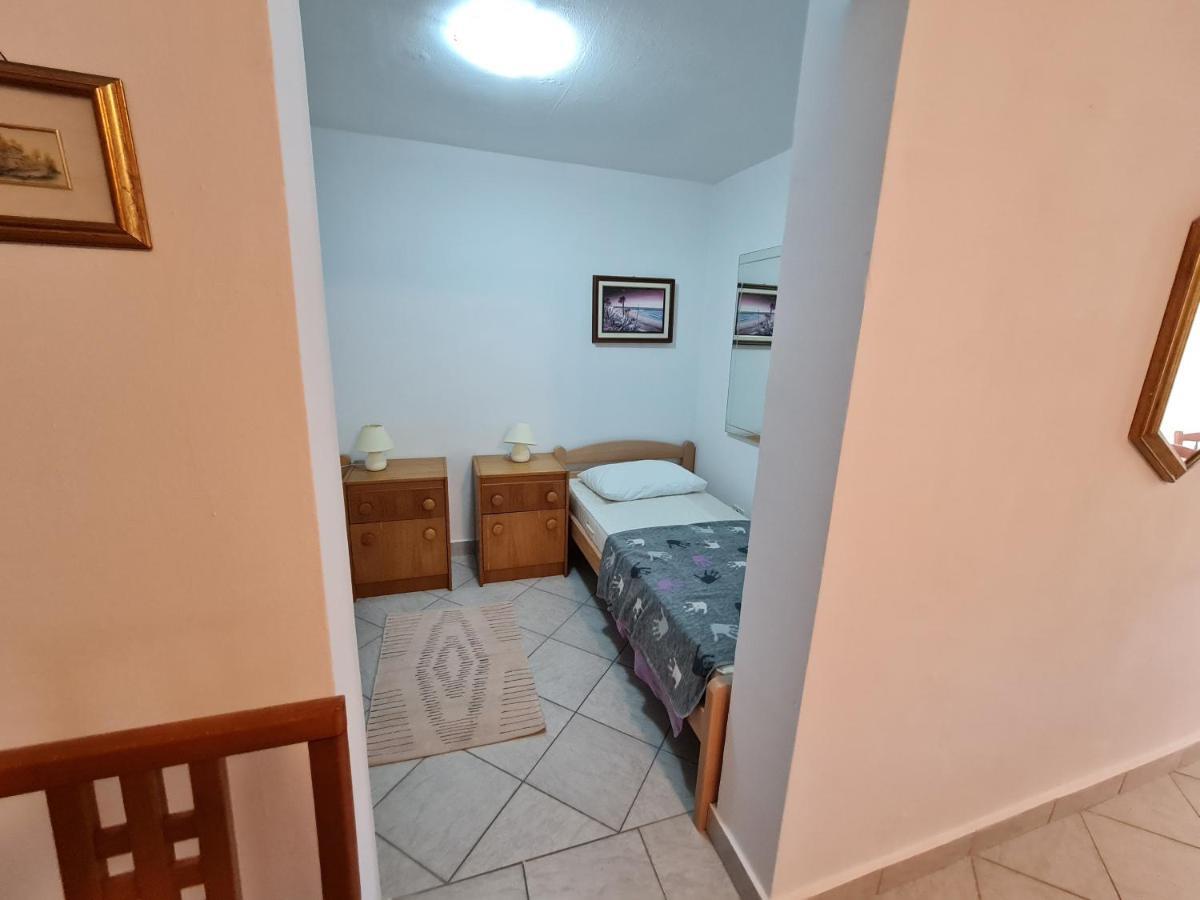 Apartma Pina Apartment Izola Ngoại thất bức ảnh